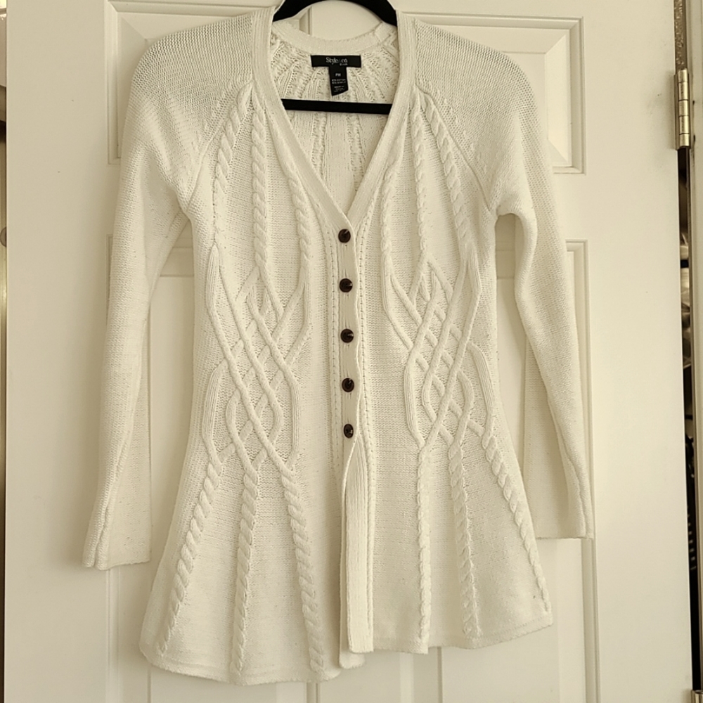 White cardigan with flare